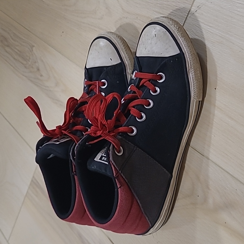 Converse All Star Mid Sneakers, Junior size 6, Black/Red/White